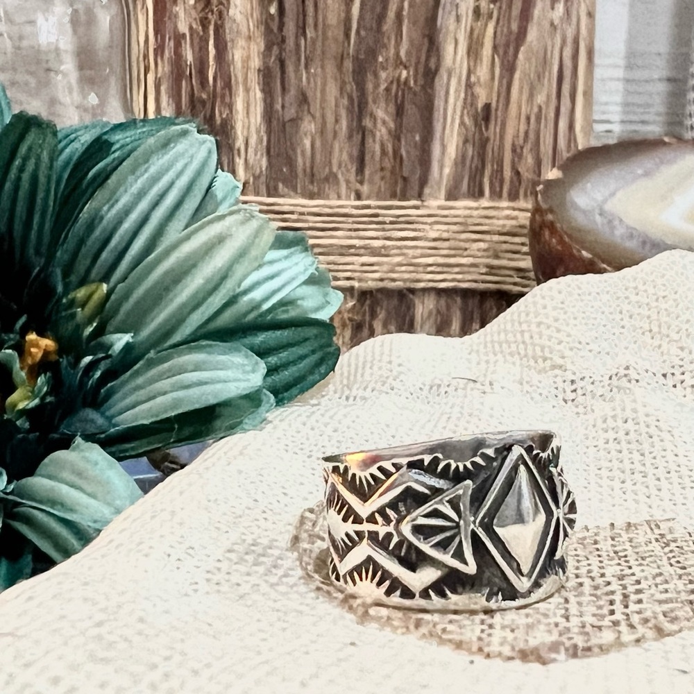 Brighton sterling silver Aztec wide band ring sz 9.